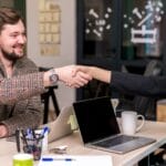 Externalisation du service à la clientèle : peut réduire vos coûts, améliorer l'expérience client et offrir un support 24/7